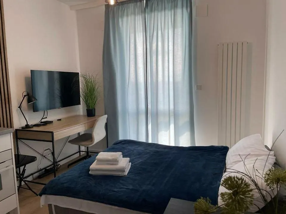 Cubus Nest Apartment Warsaw 0*,  Poland